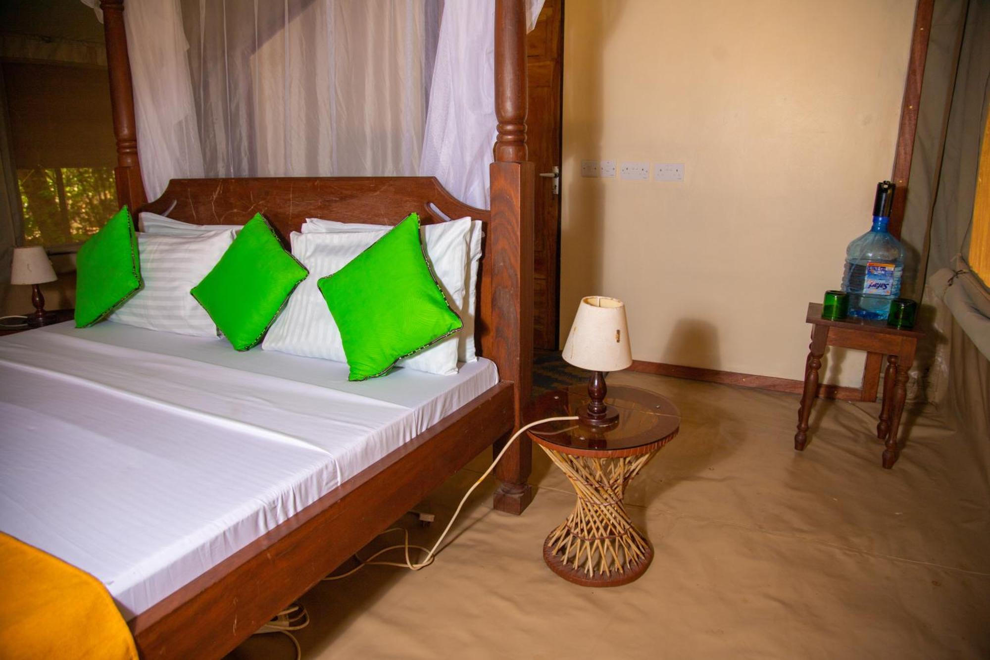Villa Firefly Eco Retreat à Shimoni Extérieur photo